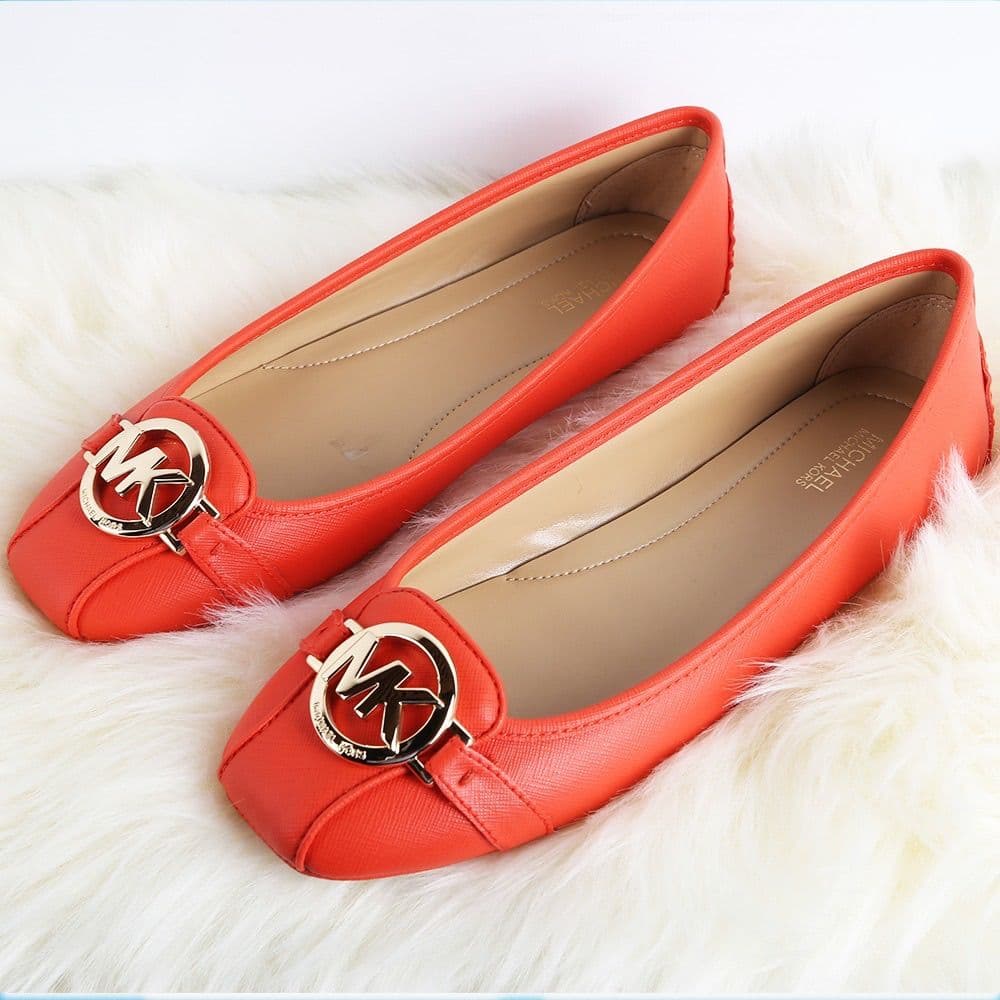 Coral ballet flats